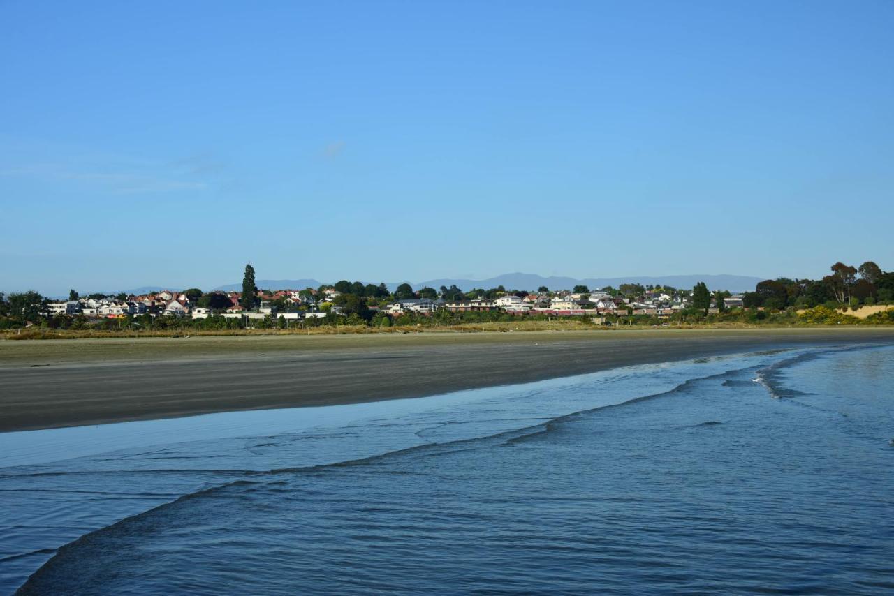 The Sanctuary Beach Side And Spa Timaru Extérieur photo