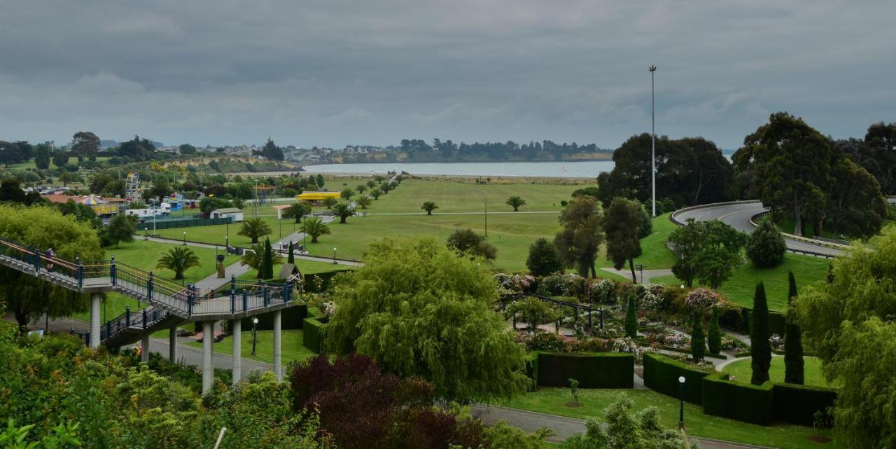 The Sanctuary Beach Side And Spa Timaru Extérieur photo